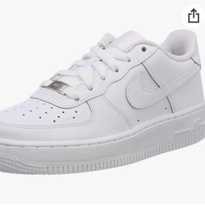 White Nike Air Force 1
